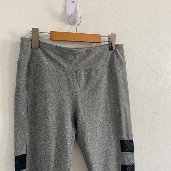 (NWOT) X BY GOTTEX GRAY SIDE MESH LEGGINGS WITH SIDE POCKETS - Picture 5 of 12